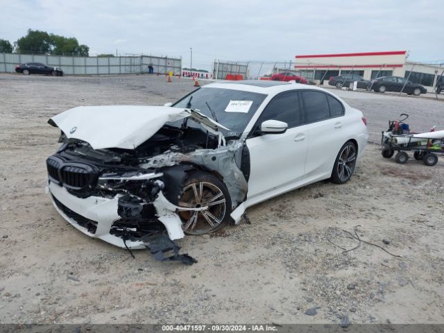 Photo 1 VIN: 3MW5R1J07M8B82966 - BMW 330I 