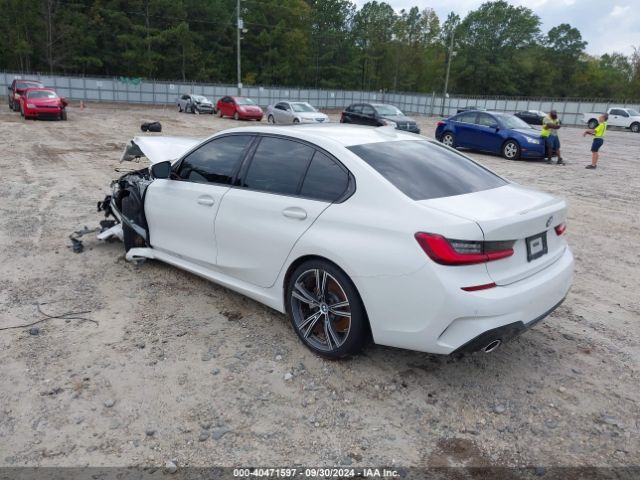 Photo 2 VIN: 3MW5R1J07M8B82966 - BMW 330I 