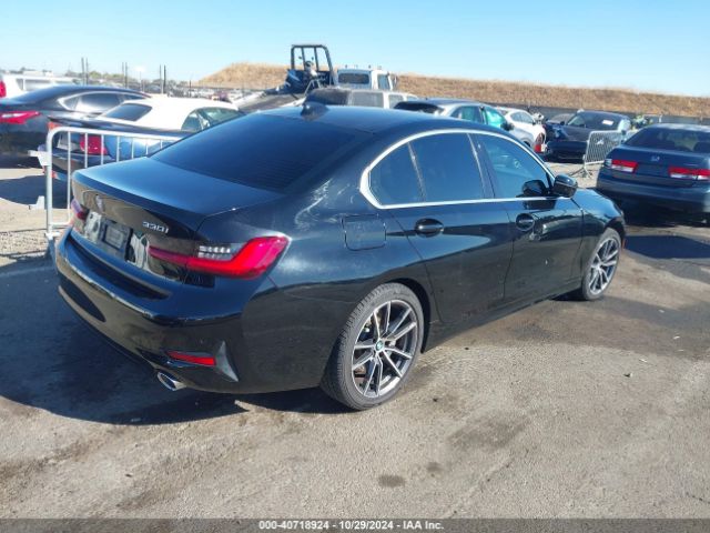 Photo 3 VIN: 3MW5R1J07M8B89769 - BMW 330I 