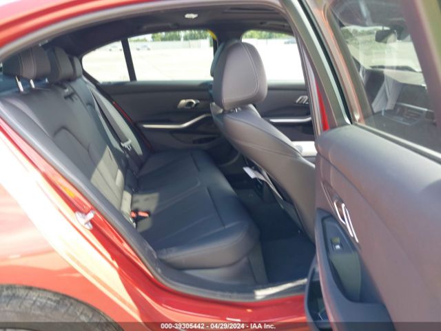 Photo 7 VIN: 3MW5R1J07N8C39037 - BMW 330I 