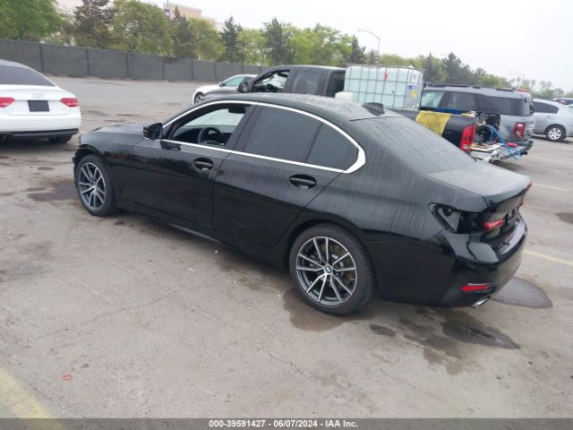 Photo 2 VIN: 3MW5R1J07N8C47946 - BMW 330I 