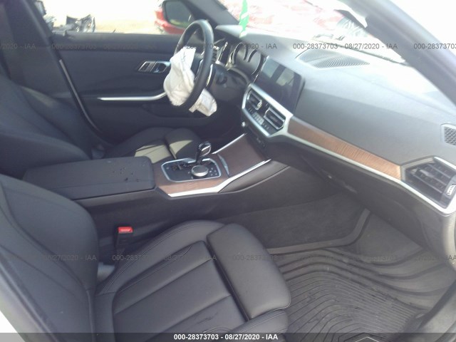 Photo 4 VIN: 3MW5R1J08L8B28705 - BMW 3 