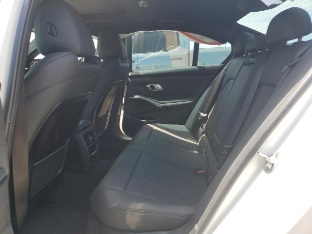 Photo 9 VIN: 3MW5R1J08L8B32883 - BMW 330I 