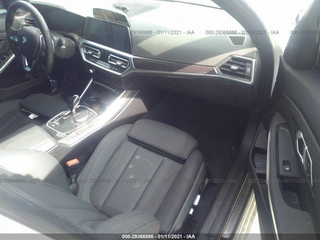 Photo 4 VIN: 3MW5R1J08L8B46475 - BMW 3 