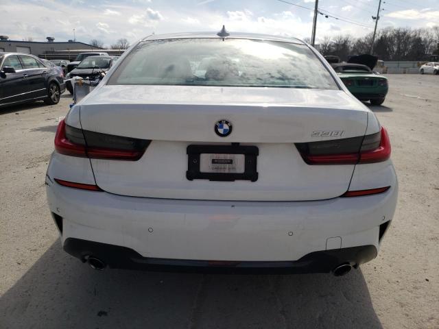 Photo 5 VIN: 3MW5R1J08M8B60040 - BMW 330I 