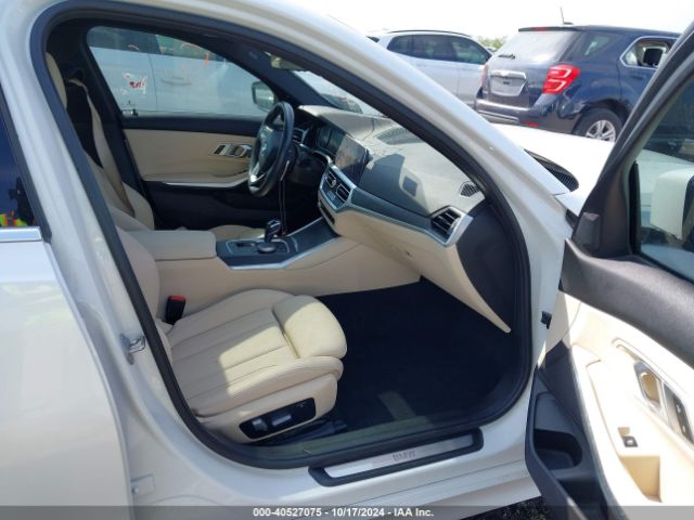 Photo 4 VIN: 3MW5R1J08M8B61947 - BMW 330I 