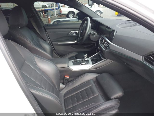 Photo 4 VIN: 3MW5R1J08M8B87710 - BMW 330I 