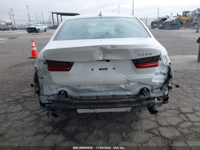 Photo 5 VIN: 3MW5R1J08M8B87710 - BMW 330I 