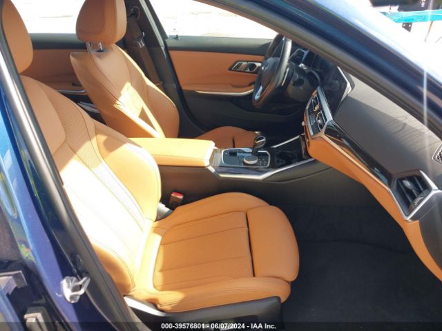 Photo 4 VIN: 3MW5R1J08N8C26720 - BMW 330I 