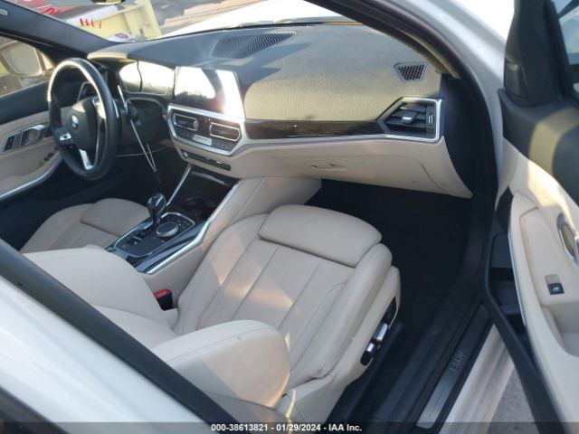 Photo 4 VIN: 3MW5R1J09M8B78160 - BMW 330I 