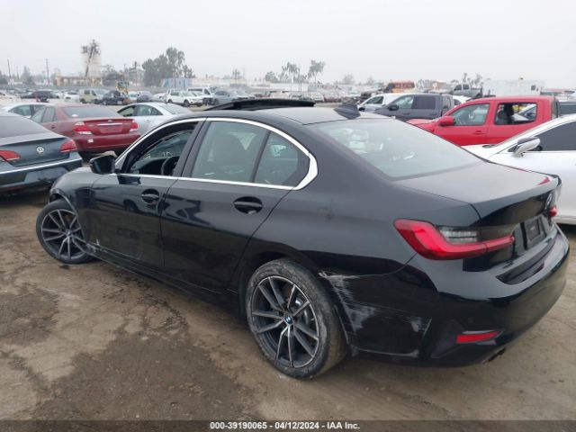 Photo 2 VIN: 3MW5R1J09N8C31666 - BMW 330I 