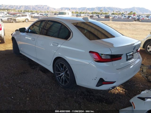 Photo 2 VIN: 3MW5R1J0XM8B79981 - BMW 330I 