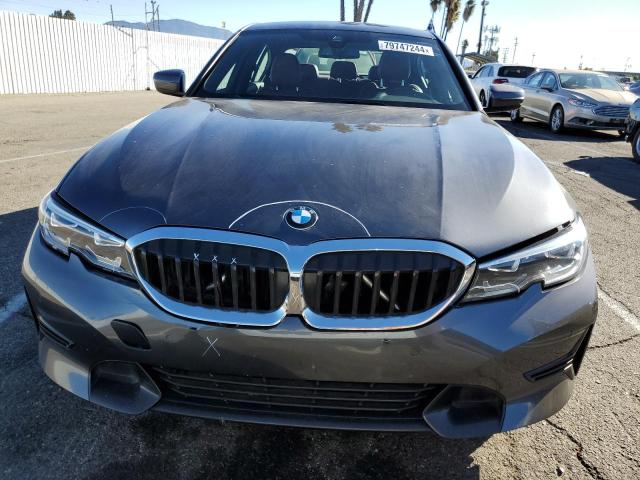 Photo 4 VIN: 3MW5R1J0XN8C31207 - BMW 330I 