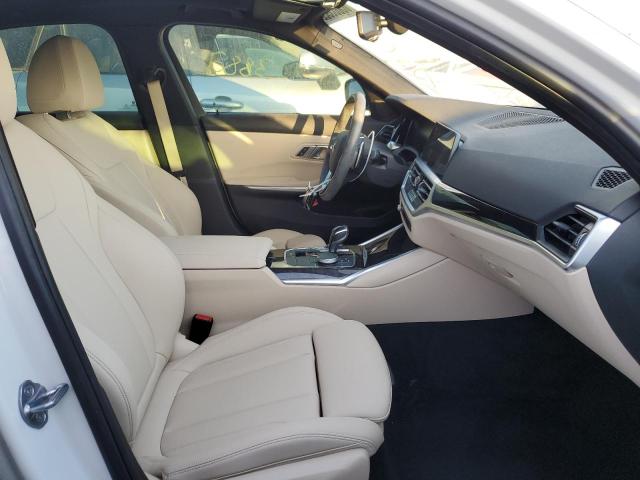 Photo 4 VIN: 3MW5R1J50K8B00195 - BMW 330I 