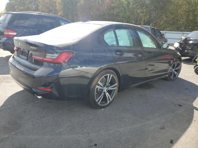 Photo 2 VIN: 3MW5R1J51K8A03832 - BMW 330I 