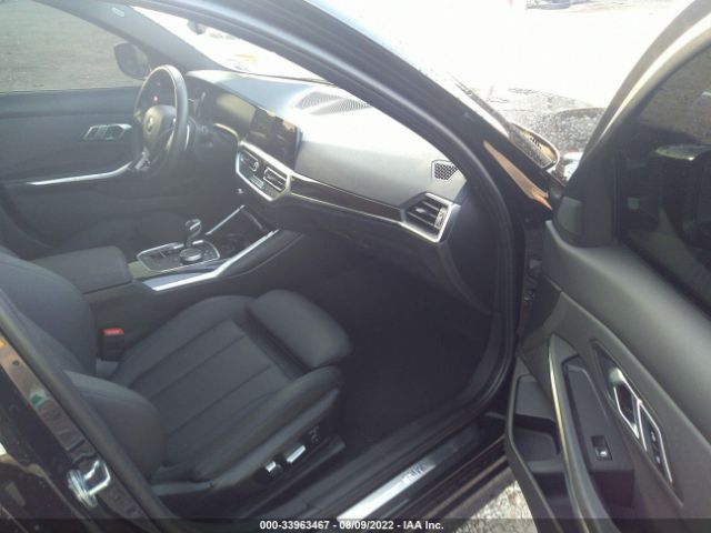 Photo 4 VIN: 3MW5R1J53K8A04027 - BMW 3 SERIES 