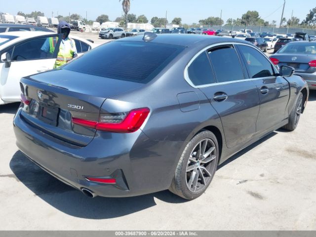 Photo 3 VIN: 3MW5R1J53K8B03656 - BMW 330I 