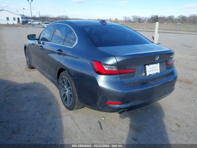 Photo 2 VIN: 3MW5R1J55K8A04272 - BMW 330I 