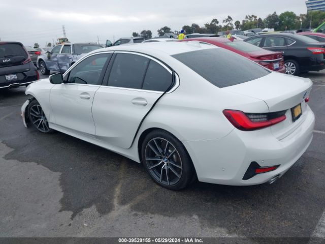 Photo 2 VIN: 3MW5R1J55K8A04482 - BMW 330I 