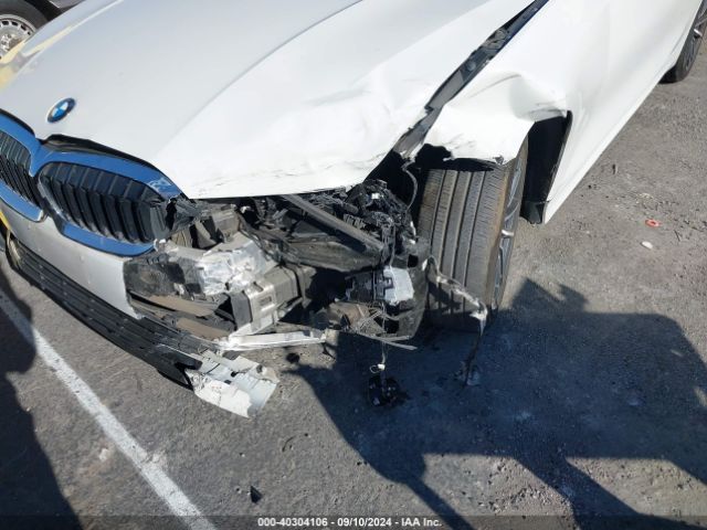 Photo 5 VIN: 3MW5R1J59K8A05568 - BMW 330I 