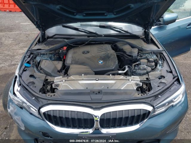 Photo 9 VIN: 3MW5R7J00L8B34033 - BMW 330I 