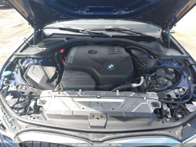 Photo 9 VIN: 3MW5R7J00M8B88420 - BMW 330I 