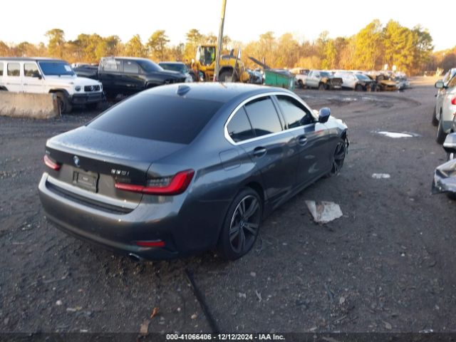 Photo 3 VIN: 3MW5R7J00N8C34779 - BMW 330I 