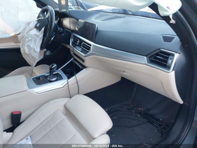 Photo 4 VIN: 3MW5R7J00N8C34779 - BMW 330I 