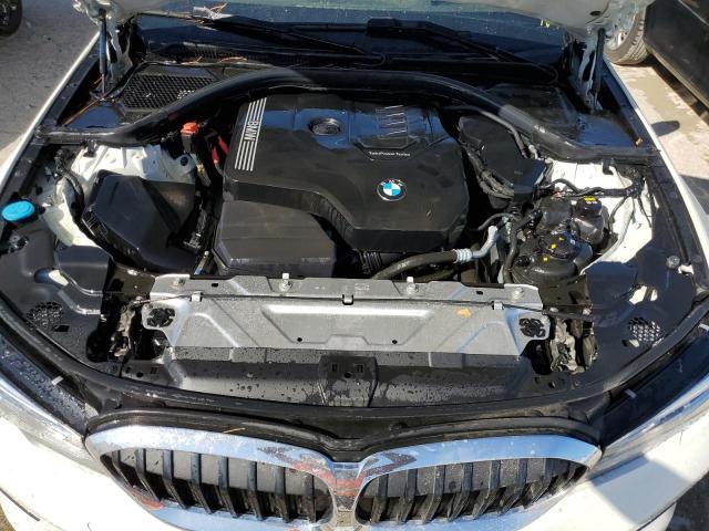 Photo 10 VIN: 3MW5R7J01L8B40391 - BMW 330XI 