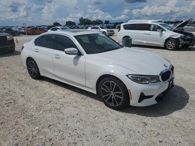 Photo 3 VIN: 3MW5R7J01M8B78785 - BMW 330XI 