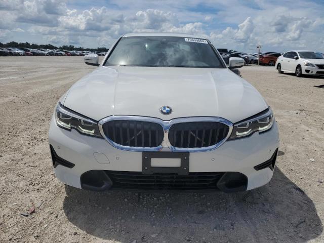 Photo 4 VIN: 3MW5R7J01M8B78785 - BMW 330XI 