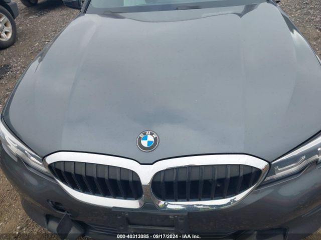 Photo 9 VIN: 3MW5R7J01M8B96123 - BMW 330I 