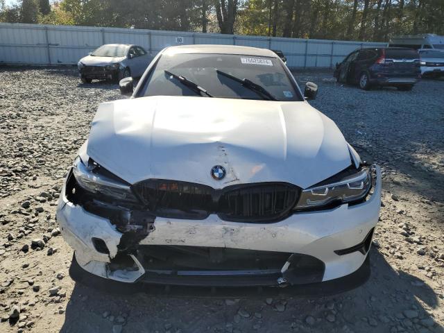 Photo 4 VIN: 3MW5R7J01M8B97501 - BMW 330XI 