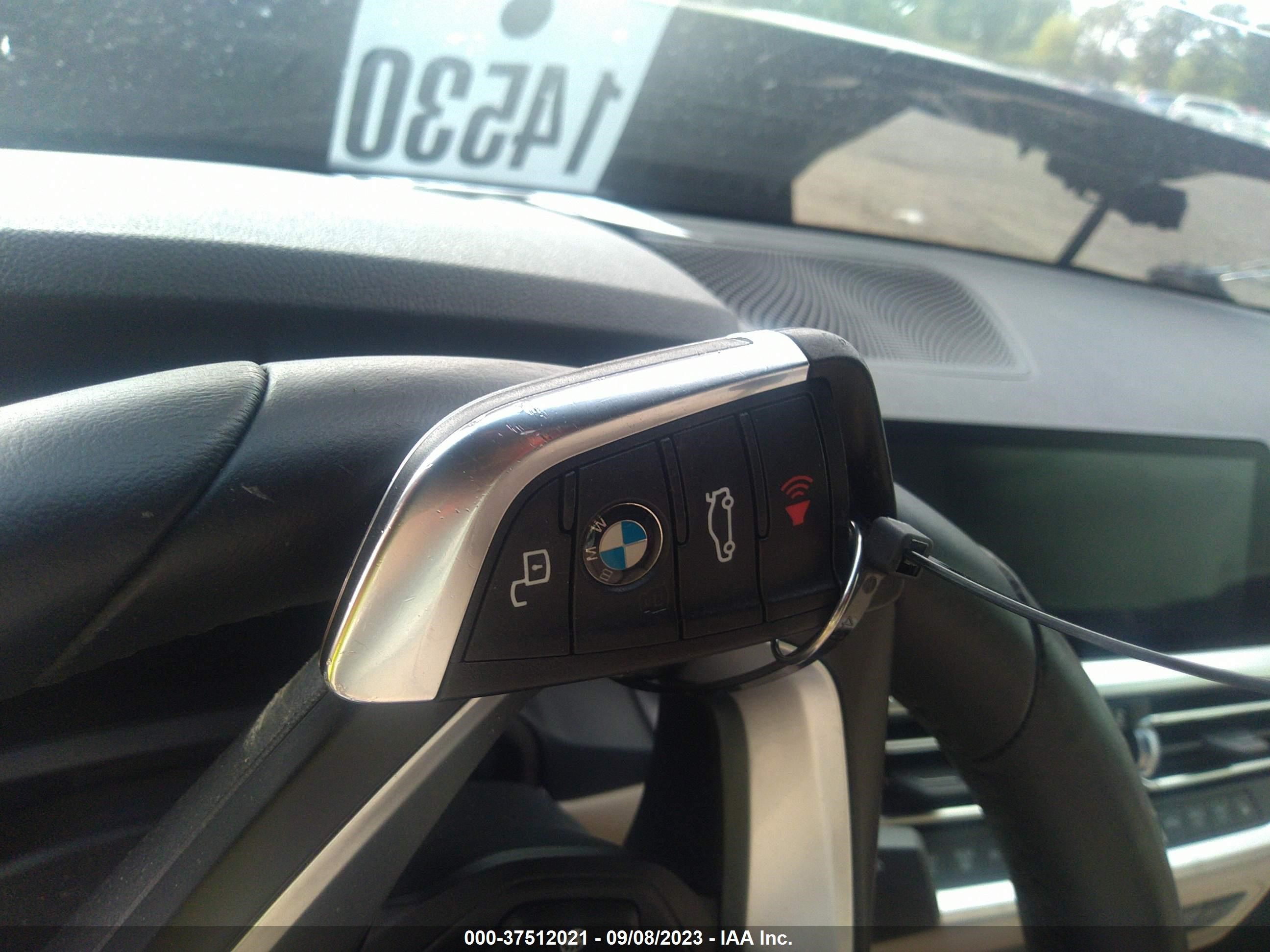 Photo 10 VIN: 3MW5R7J02M8B59422 - BMW 3ER 