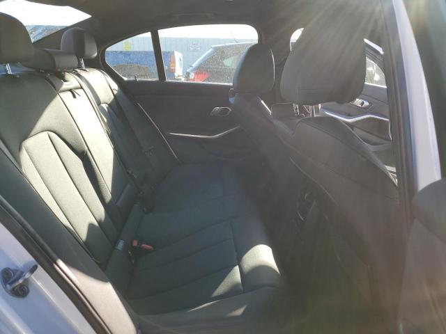 Photo 9 VIN: 3MW5R7J02M8B86295 - BMW 330XI 