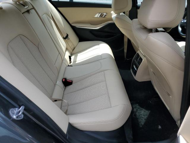 Photo 9 VIN: 3MW5R7J02N8C24612 - BMW 330XI 