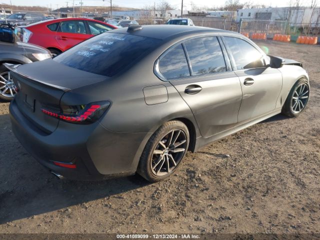 Photo 3 VIN: 3MW5R7J03L8B06663 - BMW 330I 