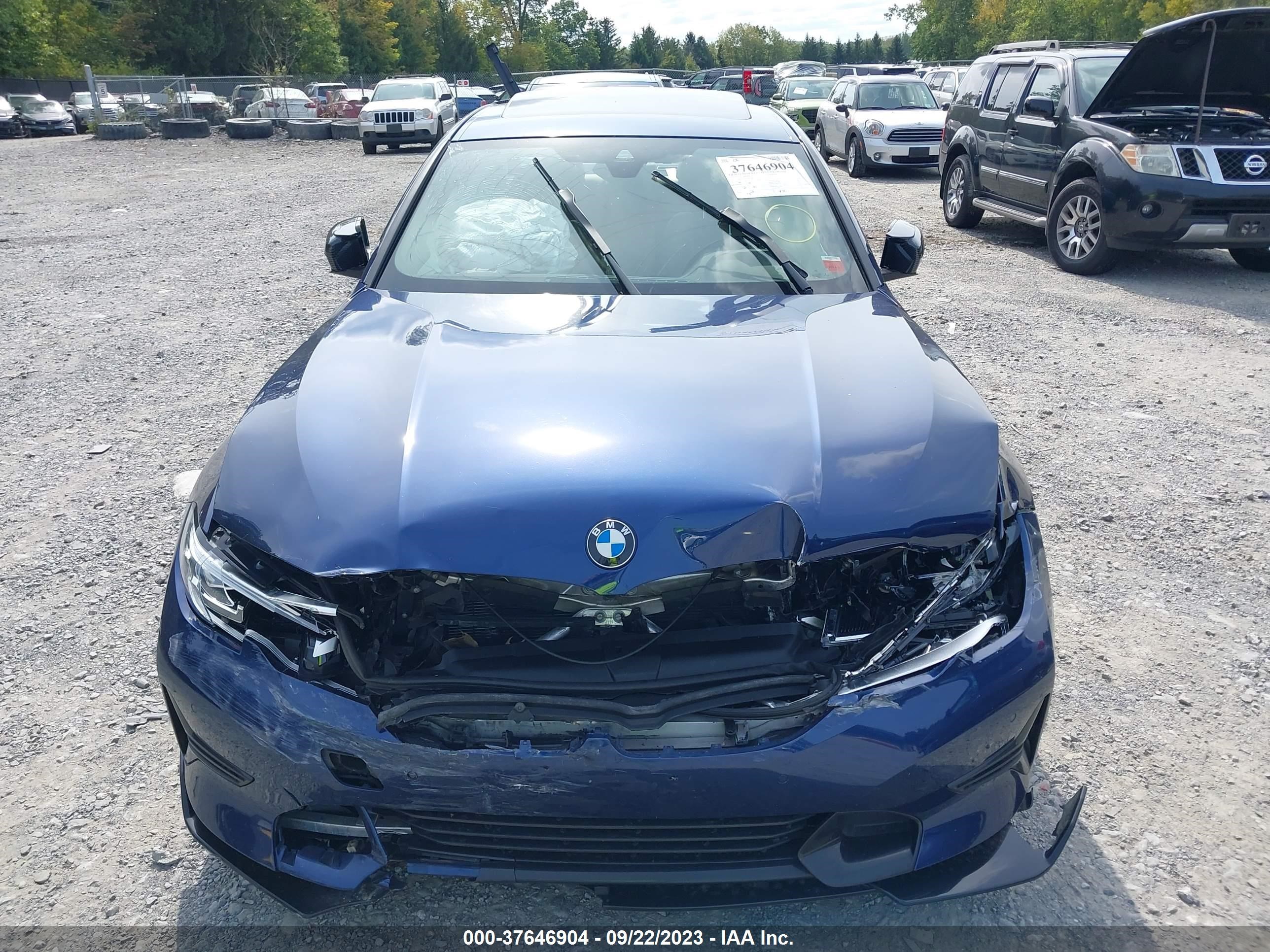 Photo 11 VIN: 3MW5R7J03L8B13841 - BMW 330I XDRIVE 