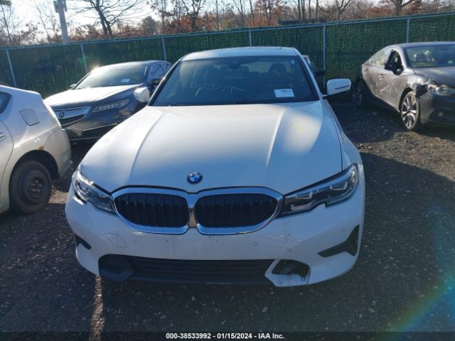 Photo 5 VIN: 3MW5R7J03M8B63155 - BMW 330I 