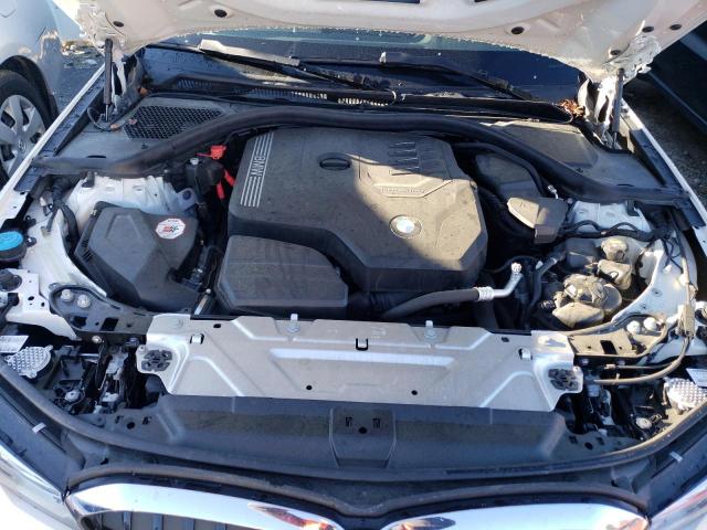 Photo 10 VIN: 3MW5R7J03M8B95815 - BMW 330XI 