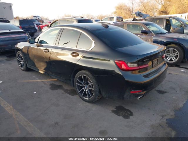 Photo 2 VIN: 3MW5R7J03N8C63077 - BMW 330I 