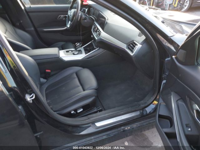 Photo 4 VIN: 3MW5R7J03N8C63077 - BMW 330I 