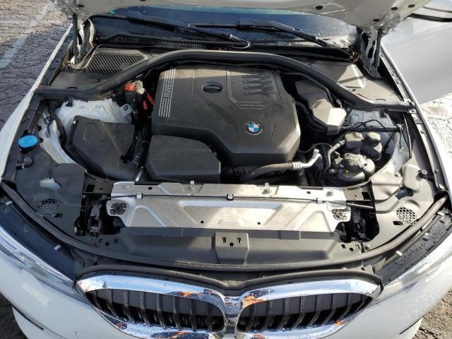 Photo 10 VIN: 3MW5R7J04L8B34424 - BMW 330XI 