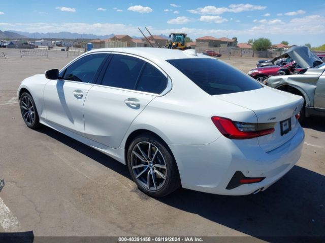 Photo 2 VIN: 3MW5R7J04L8B34777 - BMW 330I 