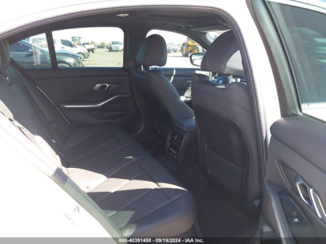 Photo 7 VIN: 3MW5R7J04L8B34777 - BMW 330I 