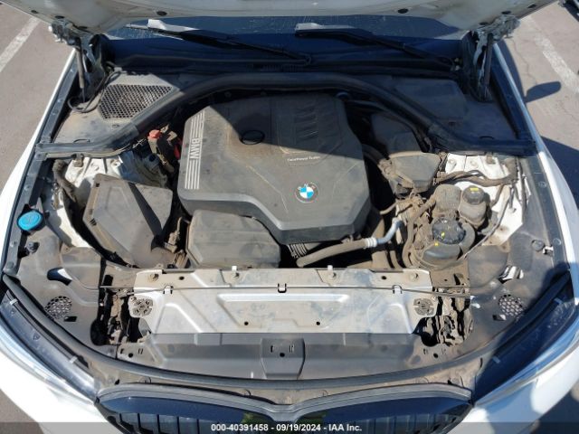 Photo 9 VIN: 3MW5R7J04L8B34777 - BMW 330I 