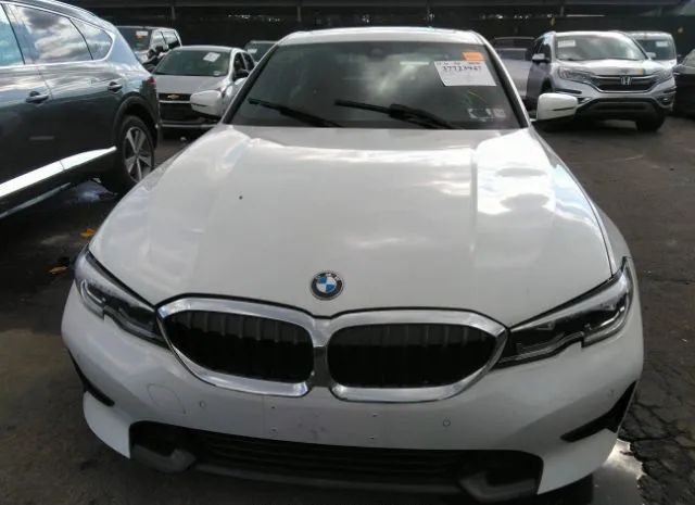 Photo 5 VIN: 3MW5R7J04M8B50947 - BMW 3 SERIES 