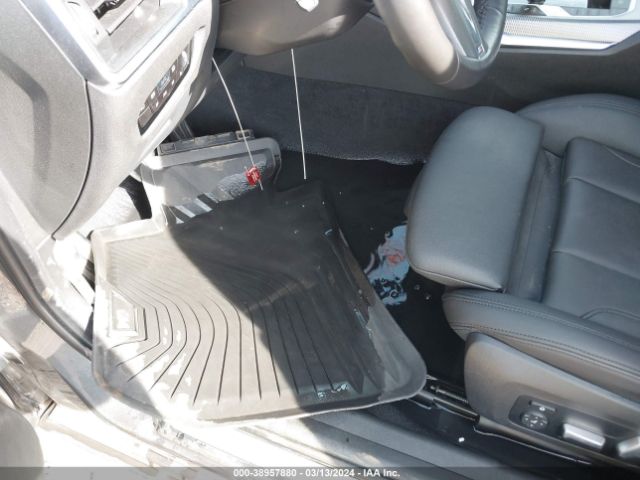 Photo 5 VIN: 3MW5R7J04M8C14095 - BMW 330I 