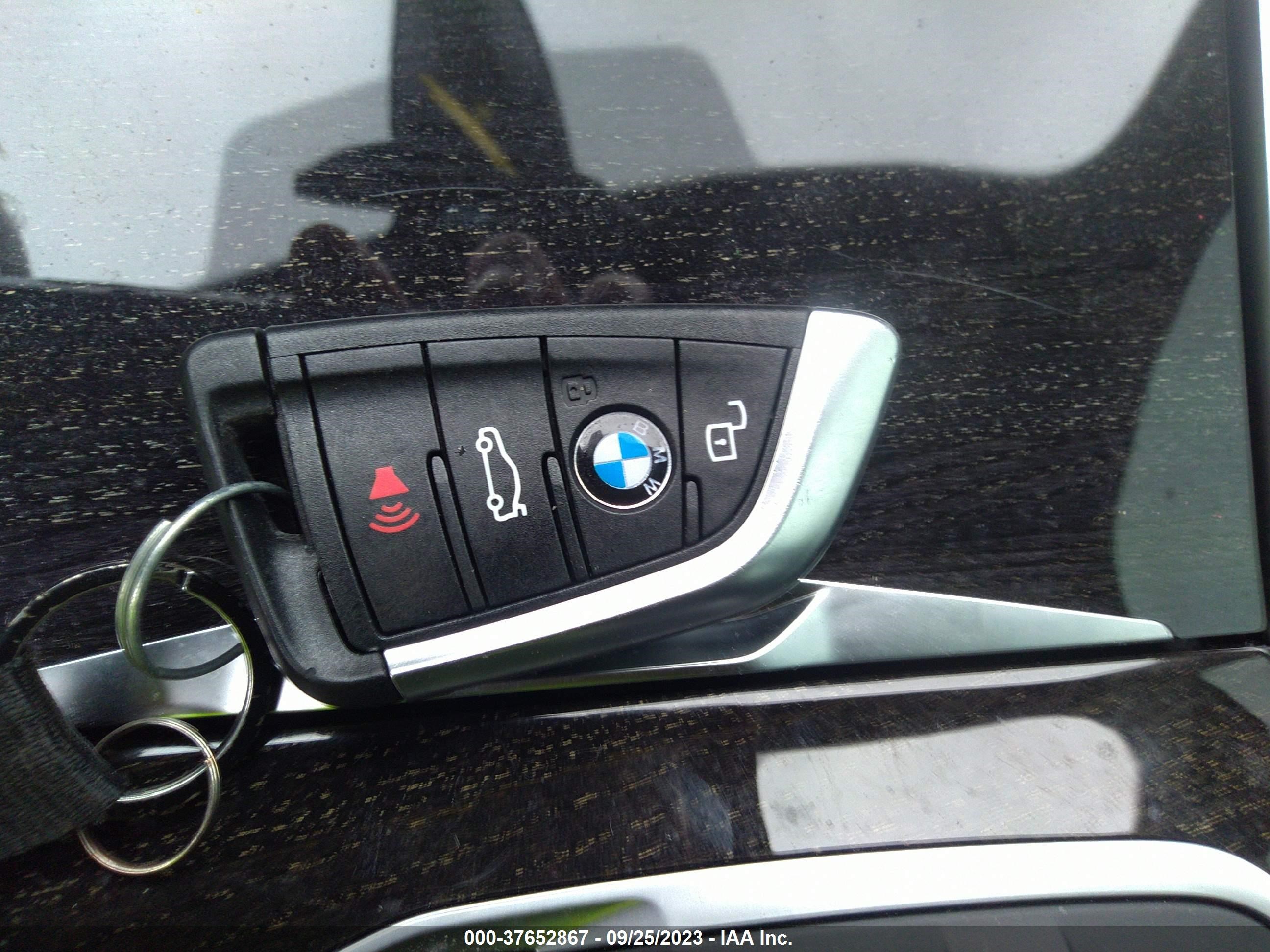 Photo 10 VIN: 3MW5R7J04N8C49771 - BMW 3ER 