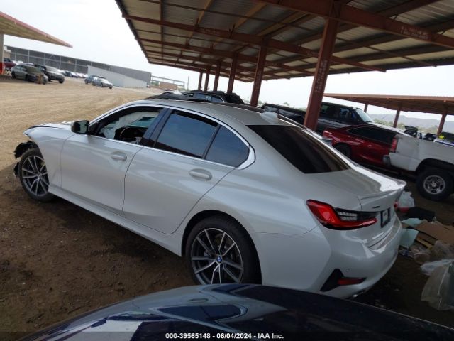 Photo 2 VIN: 3MW5R7J05L8B16563 - BMW 330I 